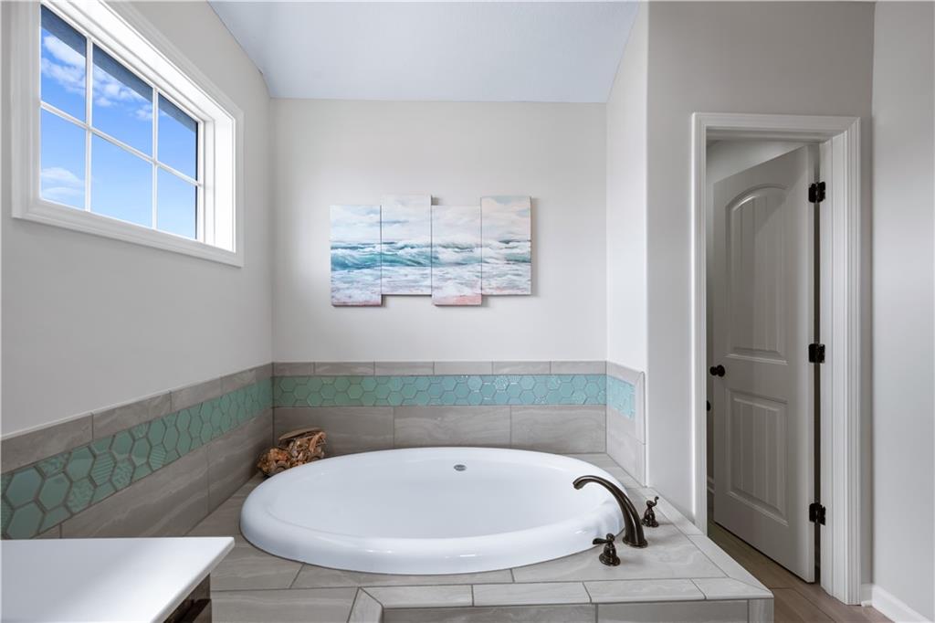 19276 West 210th Street Spring Hill, KS 66083 - Photo 19 of 35