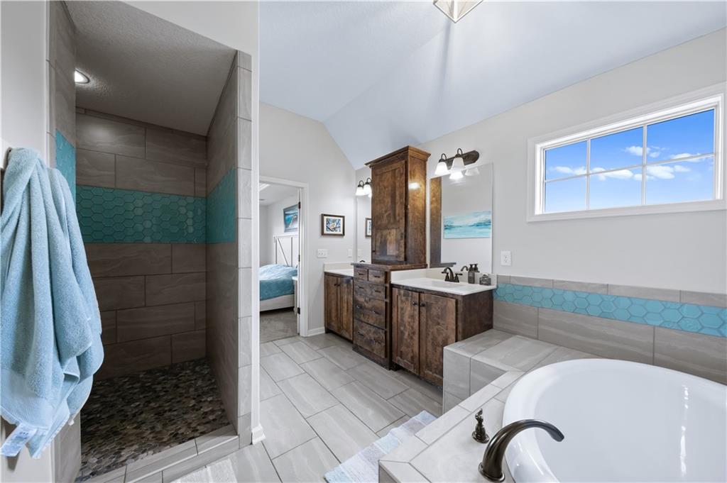 19276 West 210th Street Spring Hill, KS 66083 - Photo 20 of 35