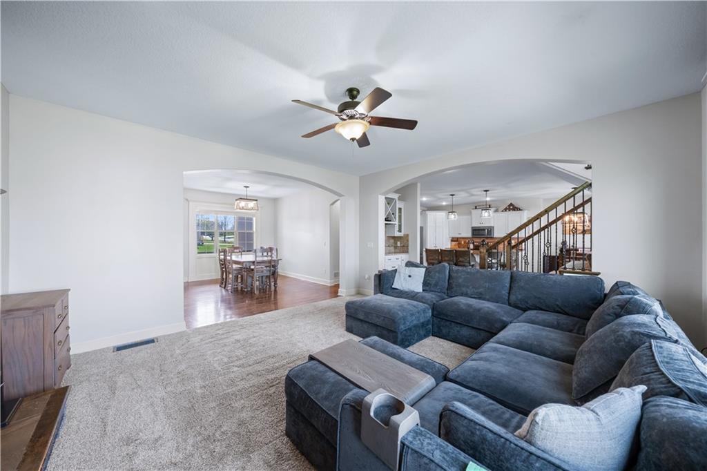 19276 West 210th Street Spring Hill, KS 66083 - Photo 5 of 35