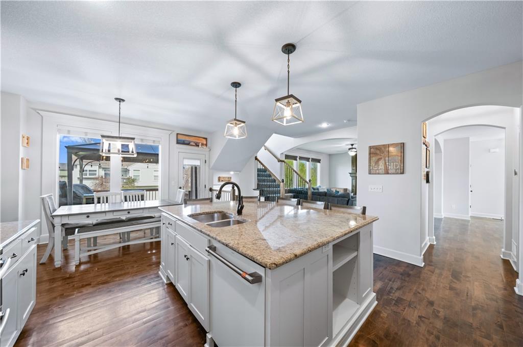 19276 West 210th Street Spring Hill, KS 66083 - Photo 10 of 35