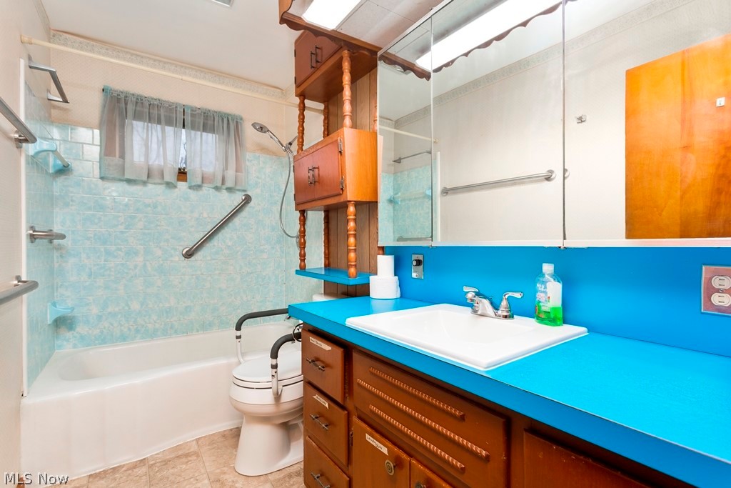 12409 South Reed Road Grafton, OH 44044 - Photo 11 of 35 Gallery Image 11