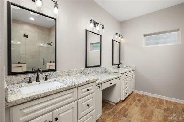 $2,650 | 803 West Iroquois Avenue, Pharr, TX 78577