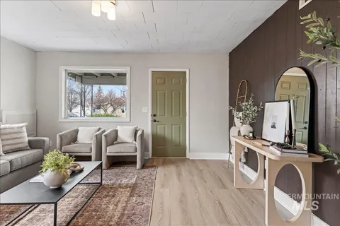 $375,000 | 512 9th Avenue South, Nampa, ID 83651