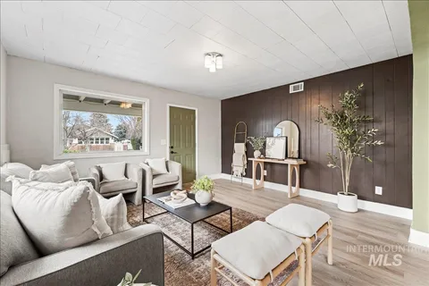 $375,000 | 512 9th Avenue South, Nampa, ID 83651