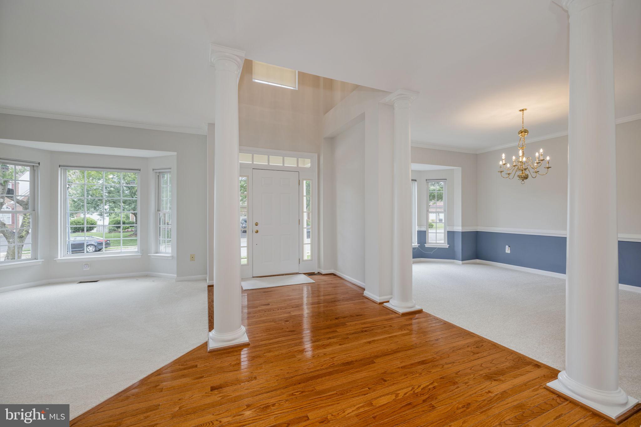 6090 Deer Ridge Trail Springfield, VA 22150 - Photo 3 of 57 Entry
