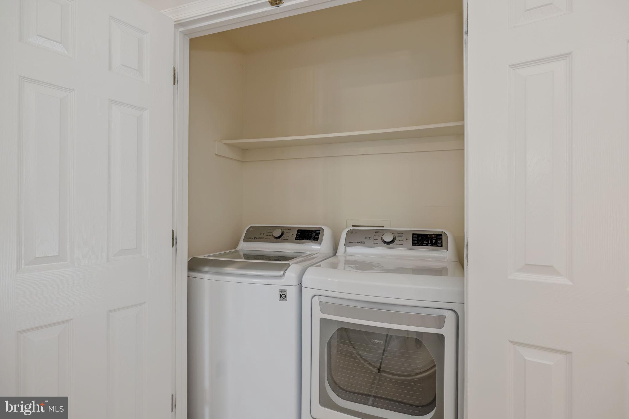 6090 Deer Ridge Trail Springfield, VA 22150 - Photo 45 of 57 Laundry