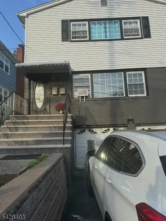 $1,650 | 472 Boyden Avenue, Maplewood, NJ 07040