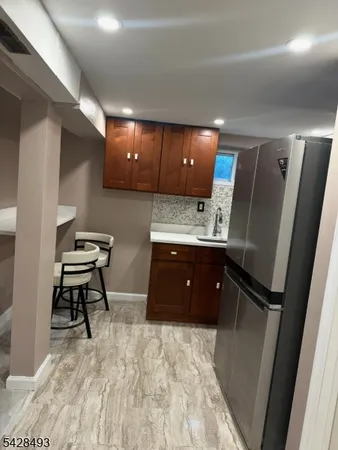$1,650 | 472 Boyden Avenue, Maplewood, NJ 07040