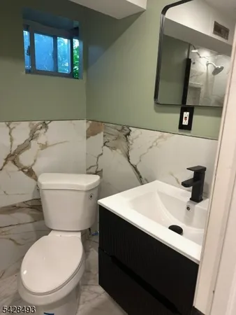 $1,650 | 472 Boyden Avenue, Maplewood, NJ 07040