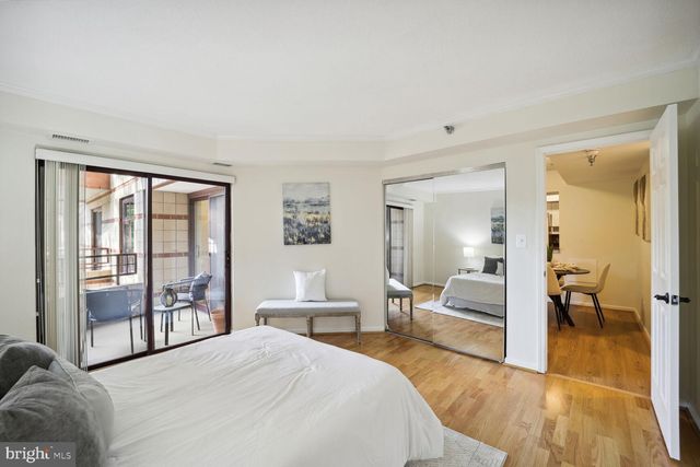 $445,000 | 2400 Clarendon Boulevard, Unit 201, Arlington, VA 22201