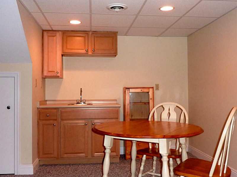 278 Spring Run Road Crescent, PA 15046 - Photo 13 of 21 Den/Family/Great Room. Wet bar or kitchenette potential here