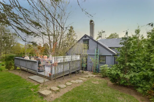 $799,900 | 1150 Russells Mills Road, Dartmouth, MA 02748