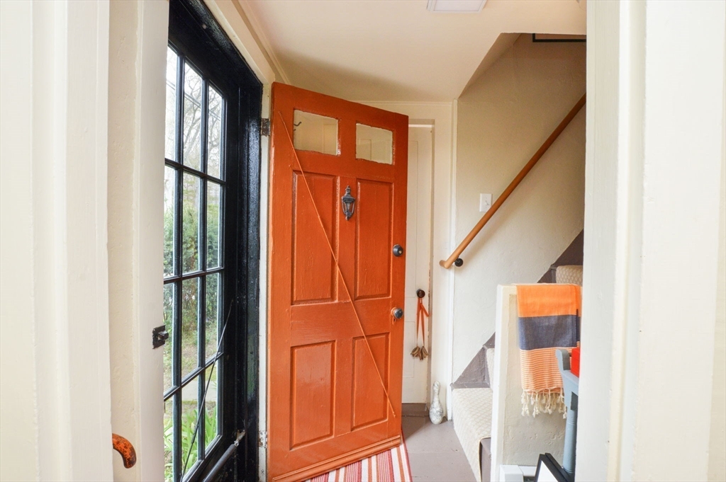 1150 Russells Mills Road Dartmouth, MA 02748 - Photo 5 of 31