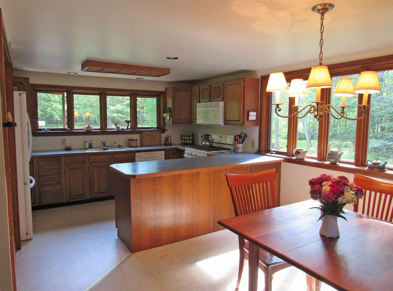 260 East Town Farm Road Putney, VT 05346 - Photo 6 of 20