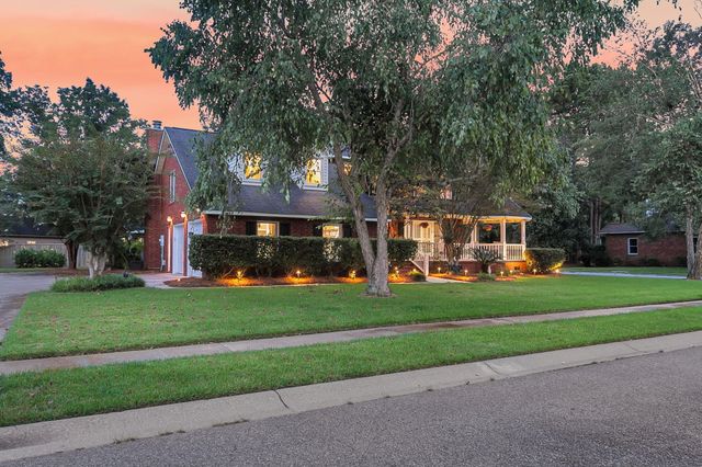 $500,000 | 100 North Gateshead Crossing, Goose Creek, SC 29445