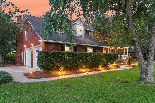 $500,000 | 100 North Gateshead Crossing, Goose Creek, SC 29445