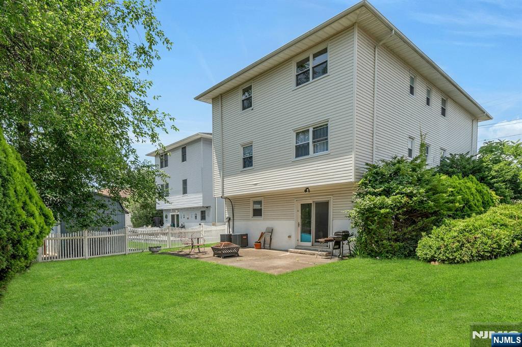 726 Saddle River Road Saddle Brook, NJ 07663 - Photo 30 of 32