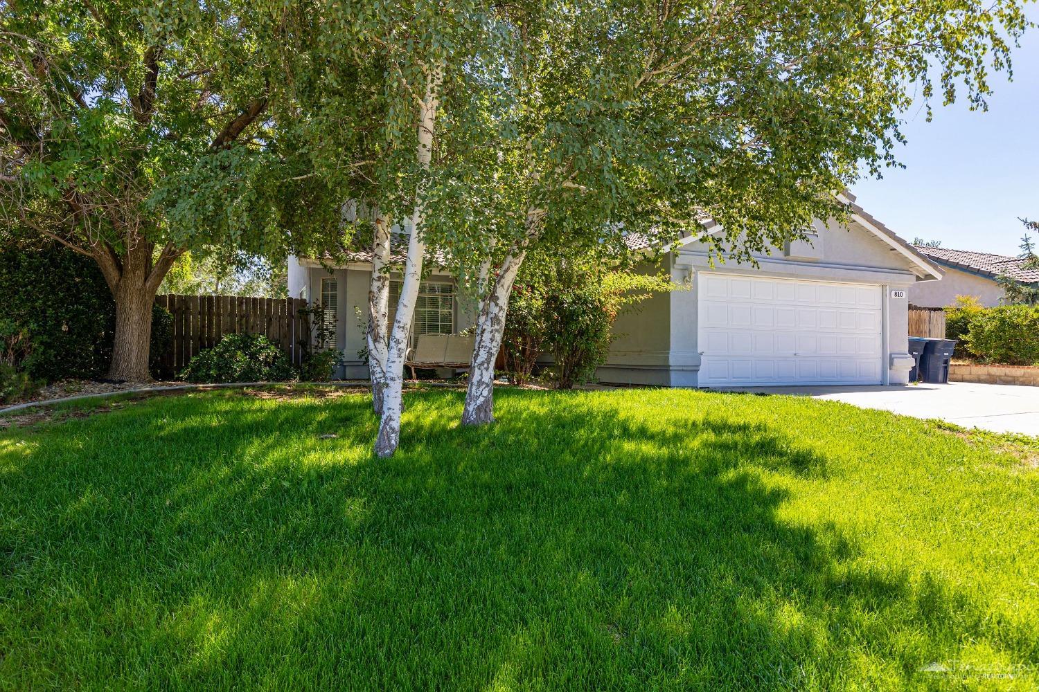 810 Elm Street Tehachapi, CA 93561 - Photo 1 of 17 Gallery Image 1