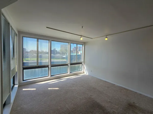 $230,000 | 1969 Superfine Lane, Unit 89, Wilmington, DE 19802