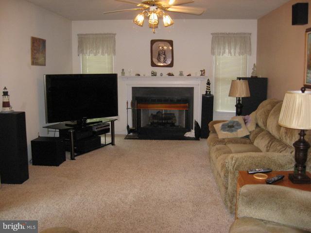 3221 Wheatfield Road Finksburg, MD 21048 - Photo 11 of 22 Family Room