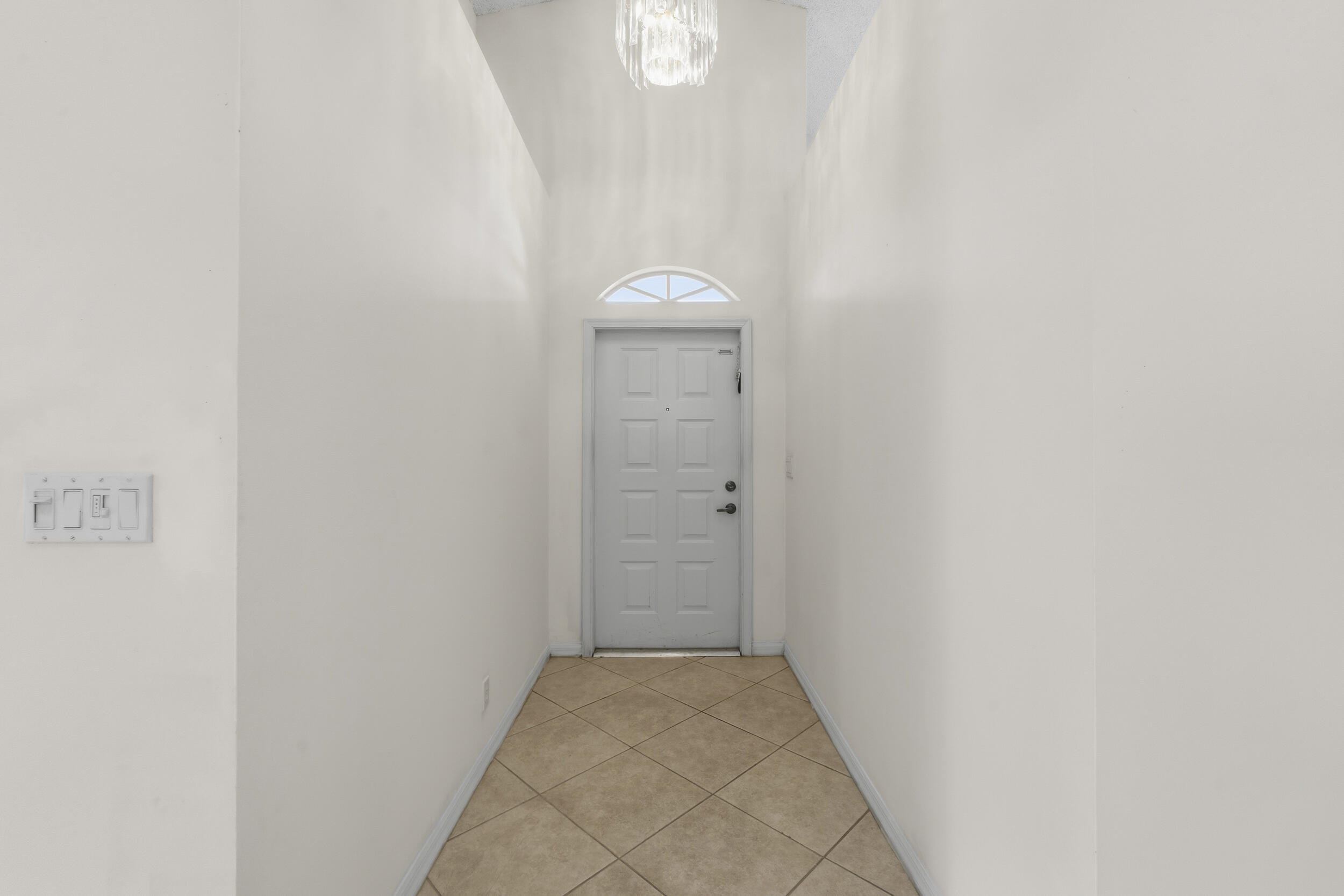 15305 Ixora Road Delray Beach, FL 33484 - Photo 12 of 39 16 (1)