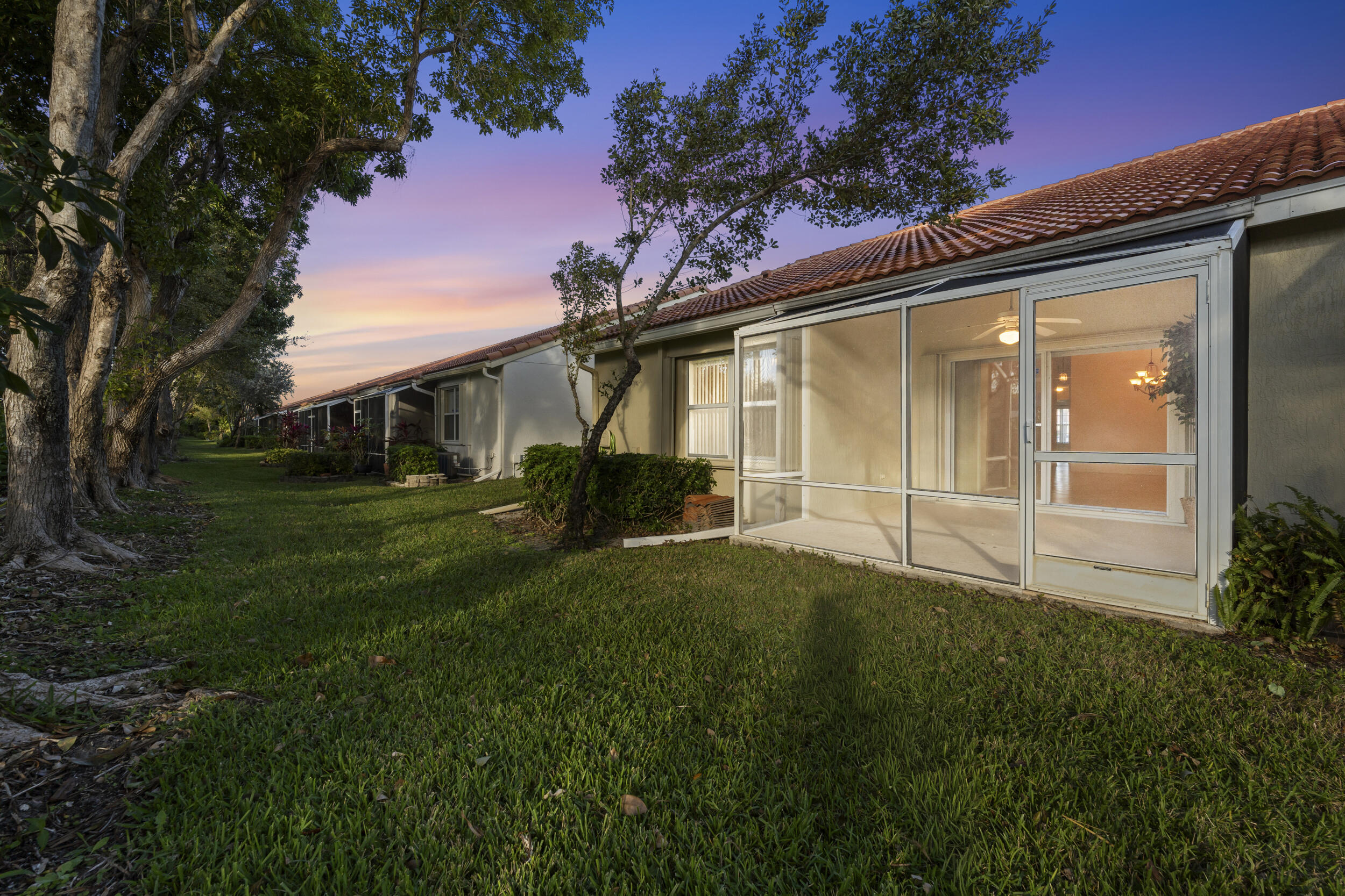 15305 Ixora Road Delray Beach, FL 33484 - Photo 6 of 39 Virtual Twilights (2)