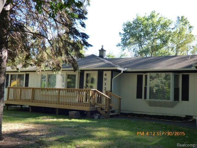 4913 Taft Road Algonac, MI 48001 - Photo 4 of 21 taft 2015-09-30 002.JPG