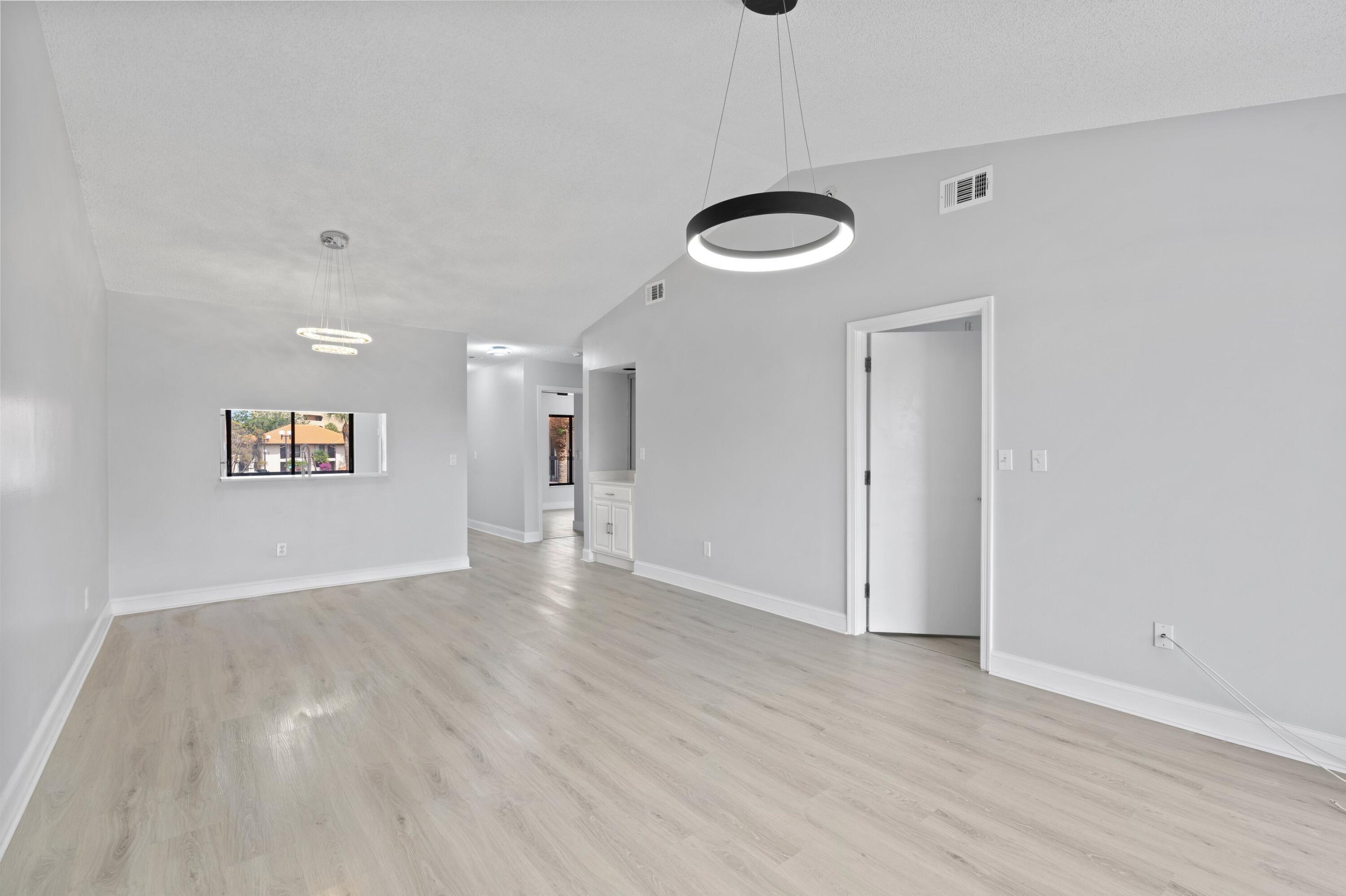 350 Club Circle, Unit 208 Boca Raton, FL 33487 - Photo 3 of 15 3