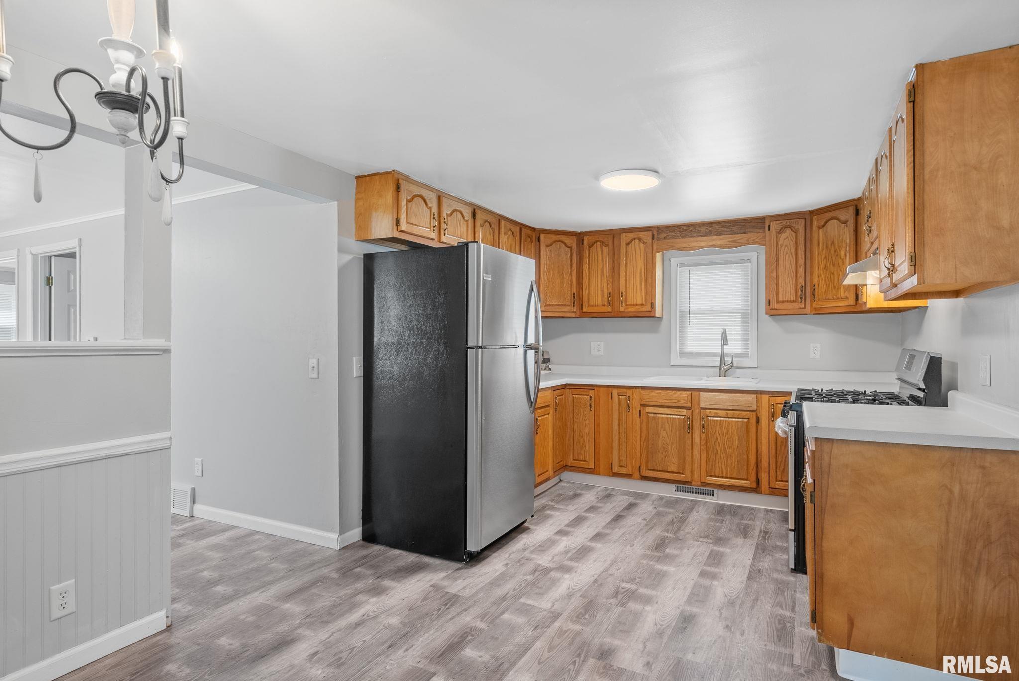 618 4th Street Colona, IL 61241 - Photo 2 of 21