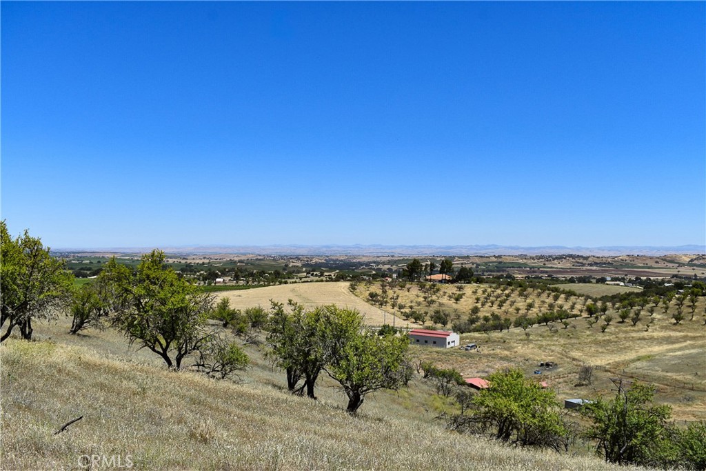 4565 South El Pomar Road Templeton, CA 93465 - Photo 1 of 7