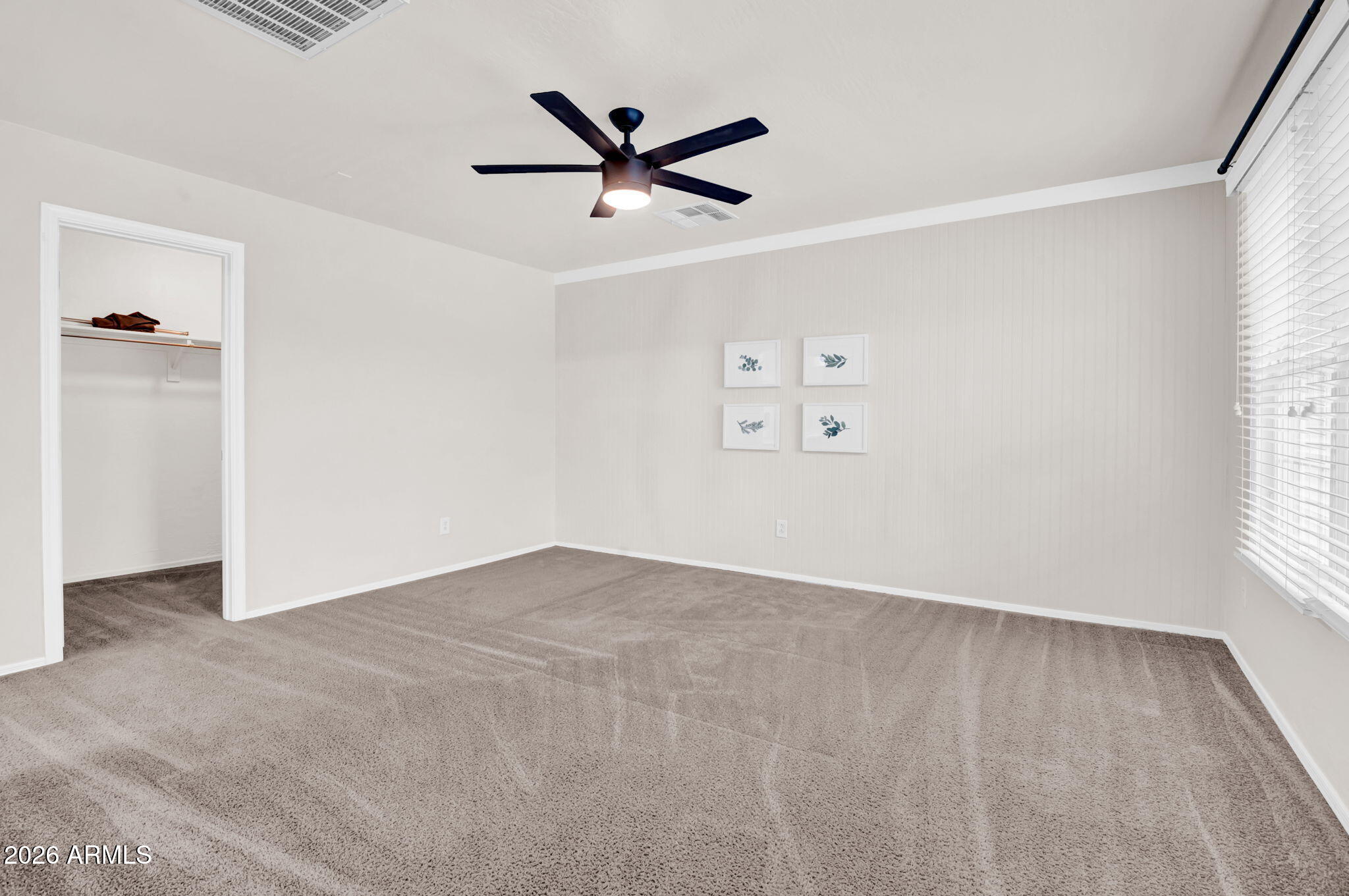 2346 East Pecan Road Phoenix, AZ 85040 - Photo 20 of 31 Primary Bedroom