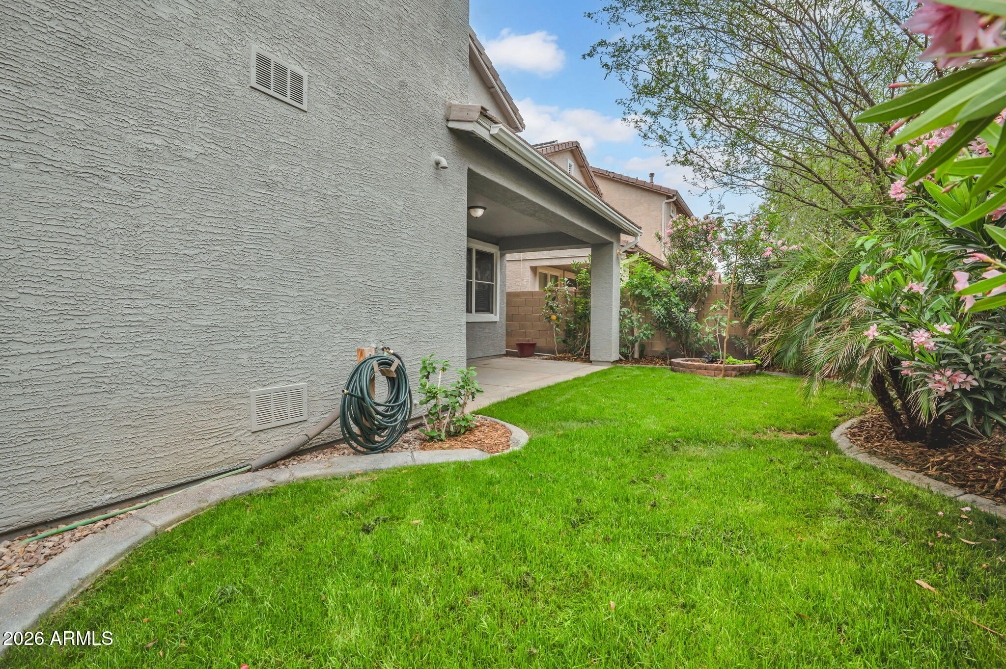 2346 East Pecan Road Phoenix, AZ 85040 - Photo 28 of 31 Real Grass on H20 Timer