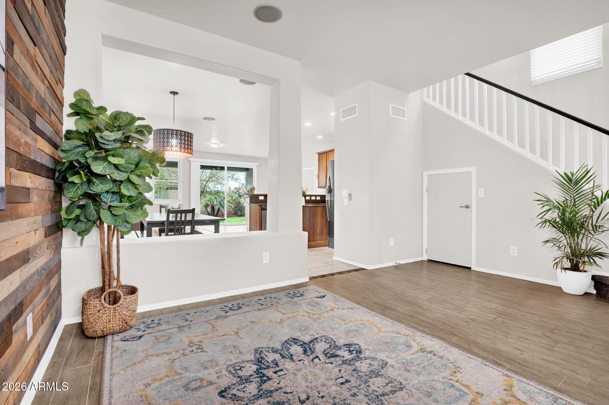 2346 East Pecan Road Phoenix, AZ 85040 - Photo 6 of 31 Living and Dining Area