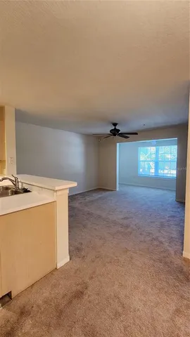 $169,900 | 5447 Vineland Road, Unit 1207, Orlando, FL 32811