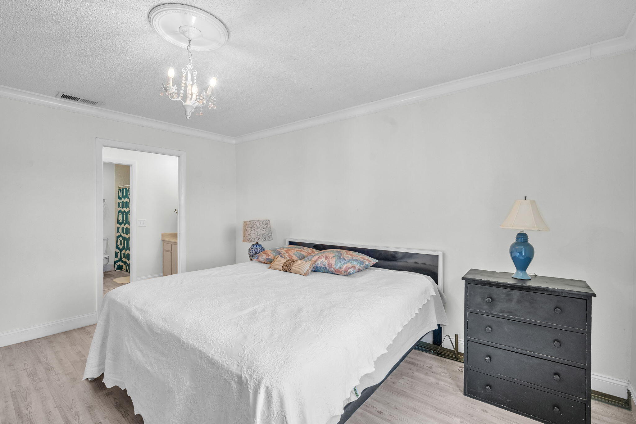 302 Cambridge Road, Unit 235 Hollywood, FL 33024 - Photo 15 of 21 6-web-or-mls-DSC01275