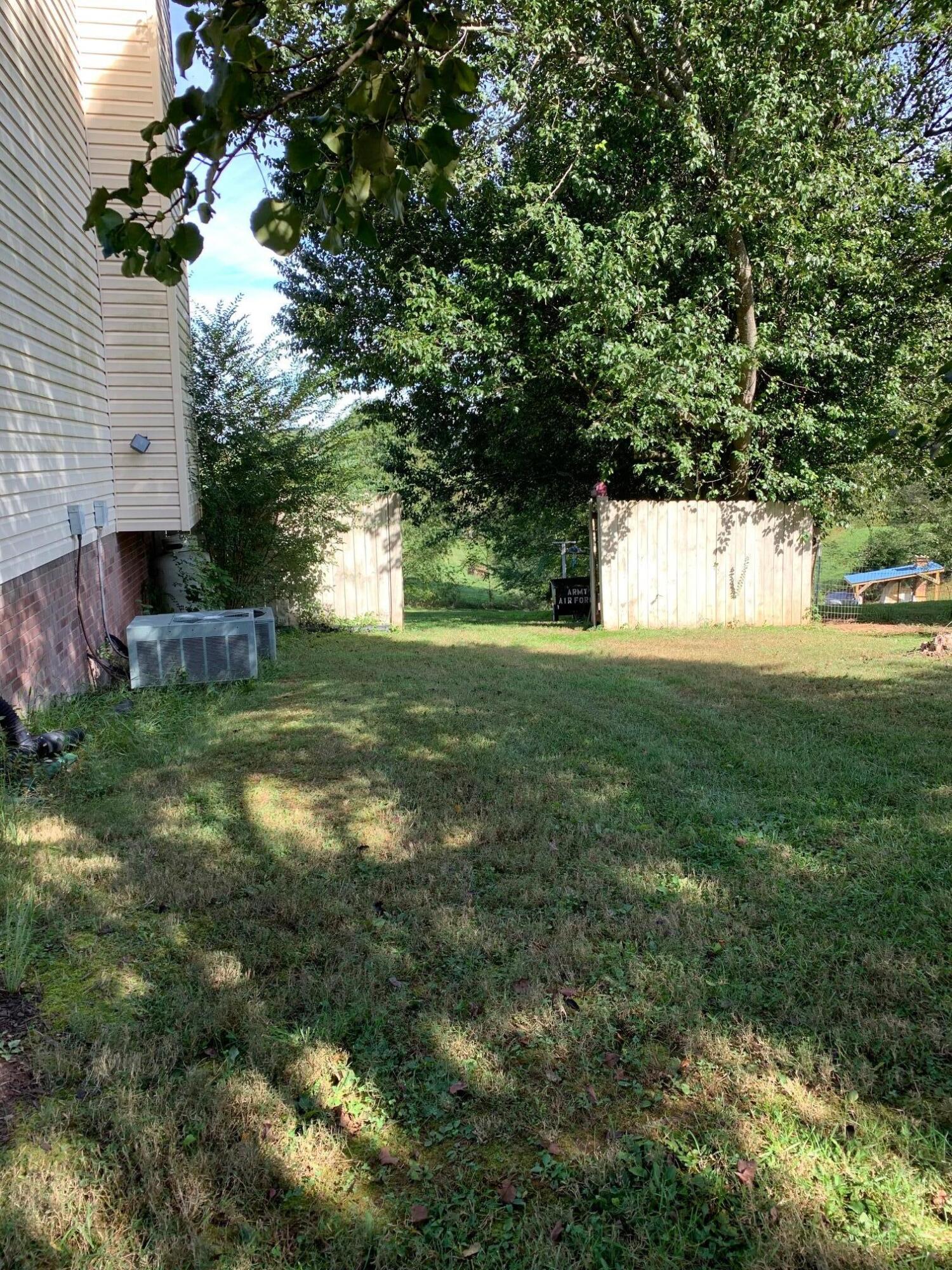 606 Old Embreeville Road Jonesborough, TN 37659 - Photo 2 of 34 IMG_5318