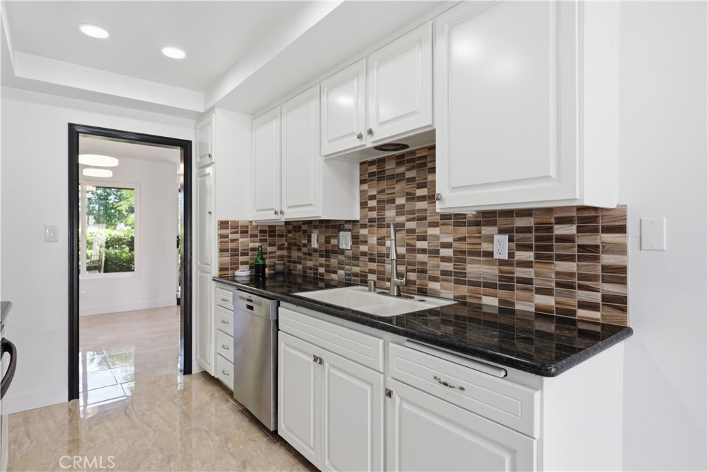 5915 Armaga Spring Road, Unit A Rancho Palos Verdes, CA 90275 - Photo 14 of 32