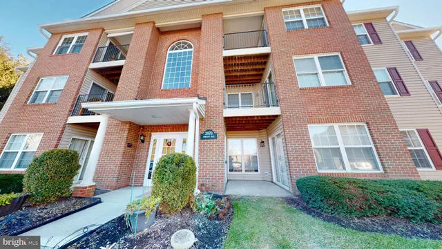 $284,900 | 3870 Normandy Drive, Unit 1D, Hampstead, MD 21074