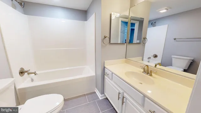 $284,900 | 3870 Normandy Drive, Unit 1D, Hampstead, MD 21074