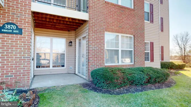 $284,900 | 3870 Normandy Drive, Unit 1D, Hampstead, MD 21074