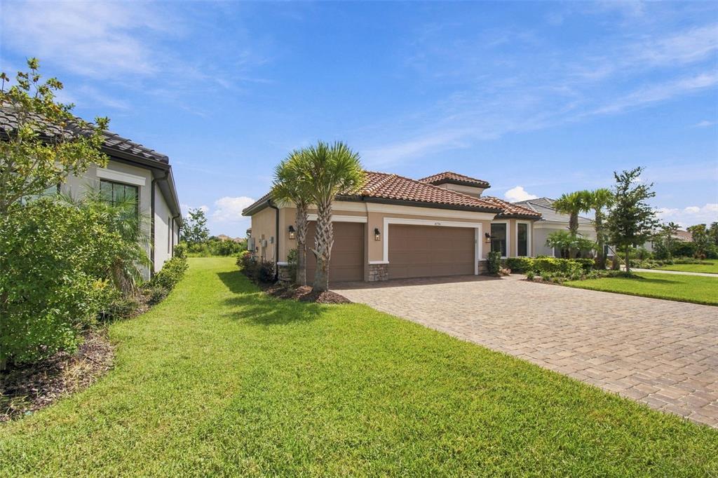 4798 Rosatti Road Wesley Chapel, FL 33543 - Photo 51 of 99 Gallery Image 51