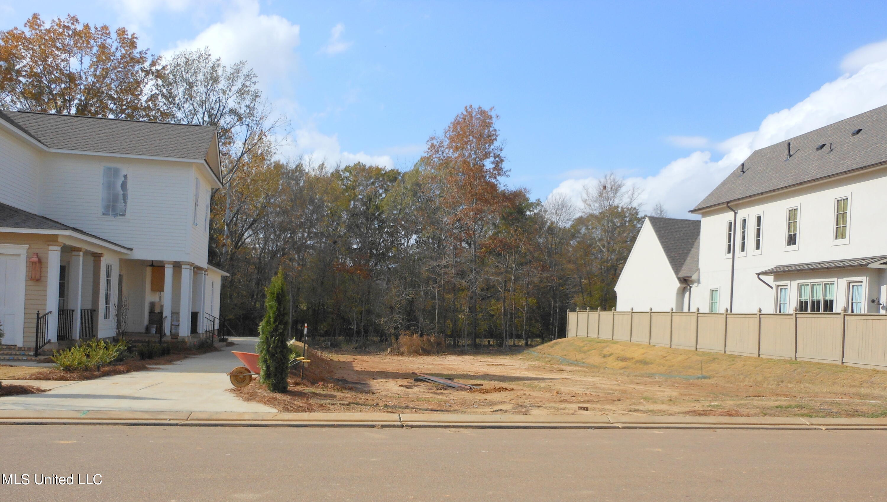 115 Commonwealth Drive Madison, MS 39110 - Photo 1 of 4 Lot 17.4