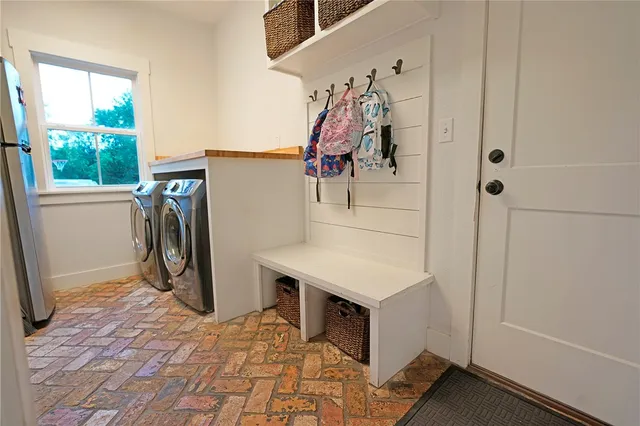 $749,000 | 2005 Austin Hines Drive, China Spring, TX 76633