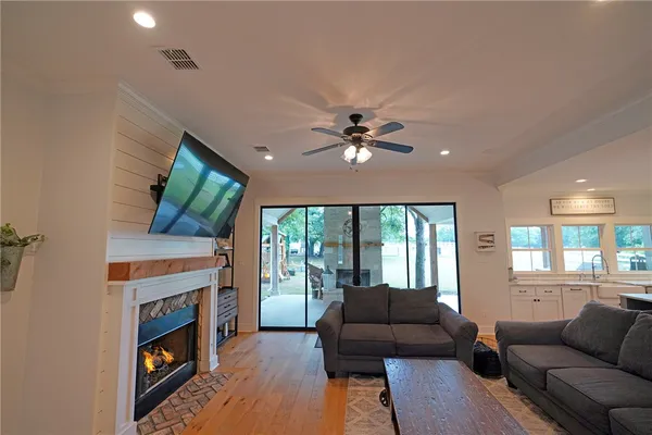 $749,000 | 2005 Austin Hines Drive, China Spring, TX 76633