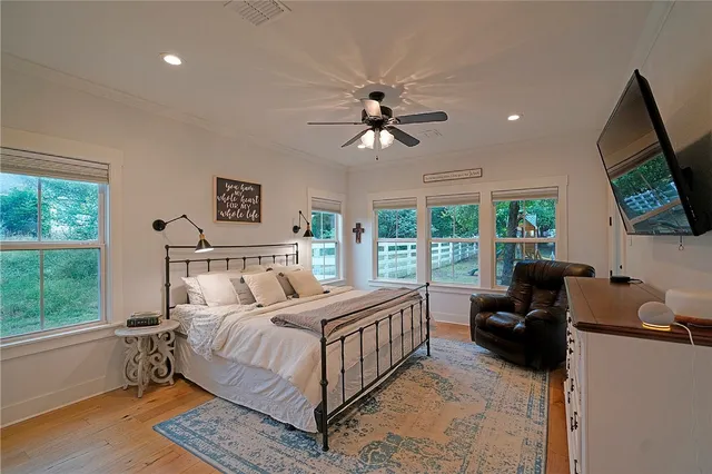 $749,000 | 2005 Austin Hines Drive, China Spring, TX 76633