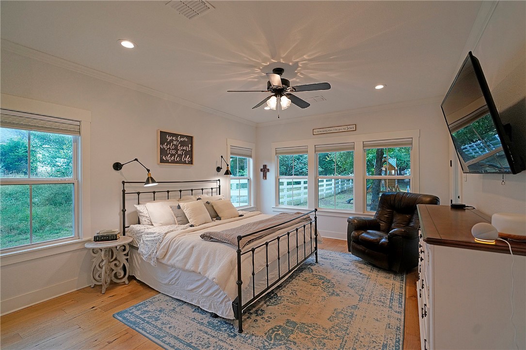 2005 Austin Hines Drive China Spring, TX 76633 - Photo 32 of 59