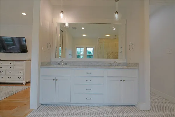 $749,000 | 2005 Austin Hines Drive, China Spring, TX 76633