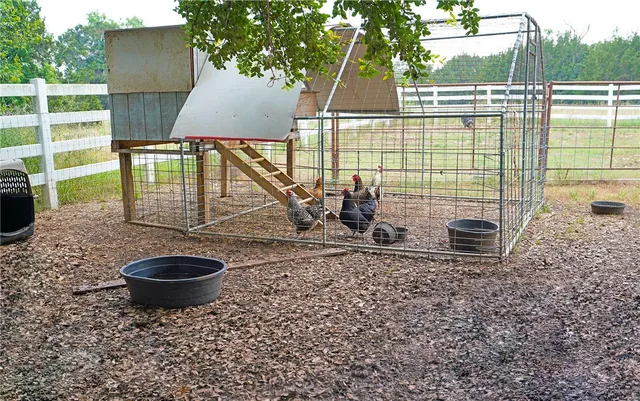 $749,000 | 2005 Austin Hines Drive, China Spring, TX 76633