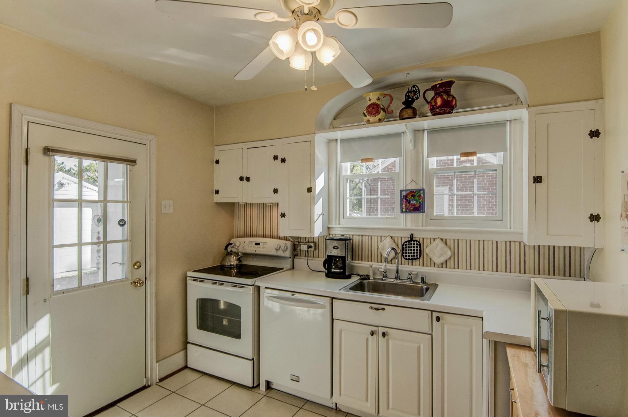 528 Military Road Frederick, MD 21702 - Photo 11 of 30 Kitchen