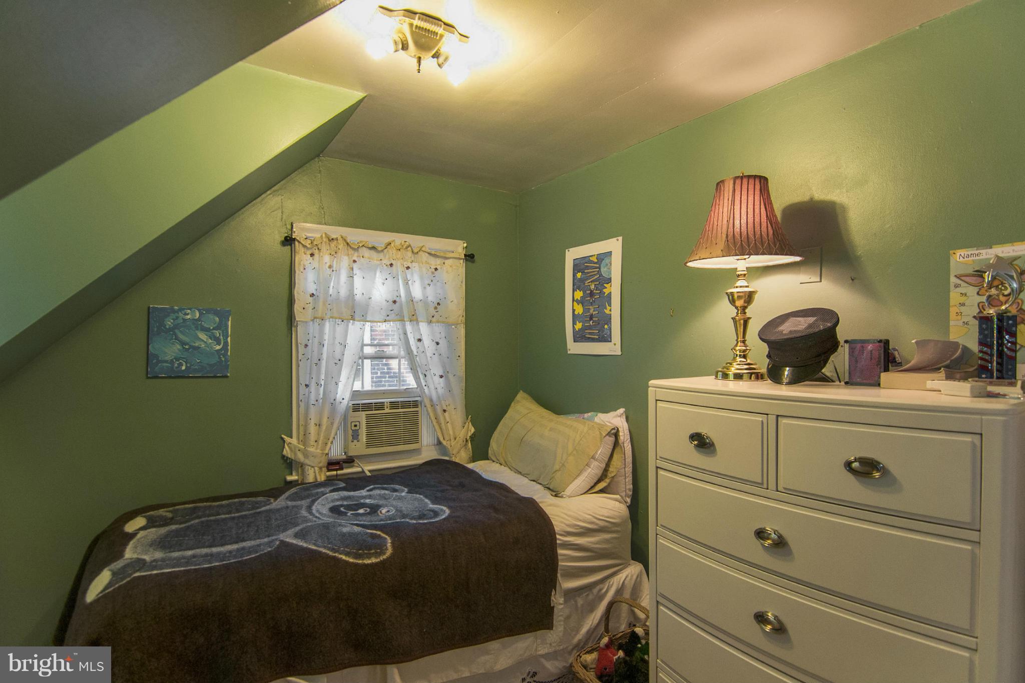 528 Military Road Frederick, MD 21702 - Photo 17 of 30 Bedroom